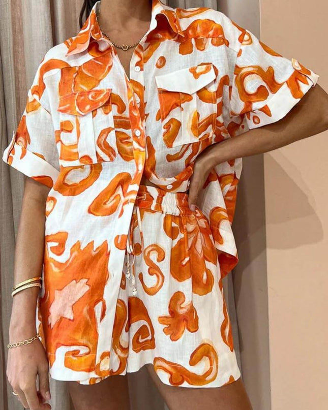 Benzersiz Baskılı Şort Yaka Bol Gömlek Takımı