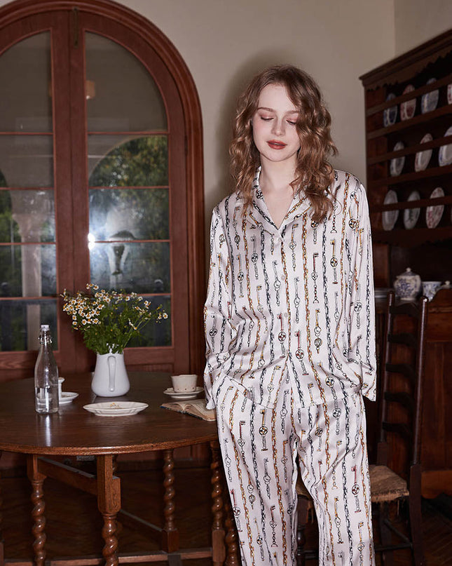 Zincir desenli pijama takımı