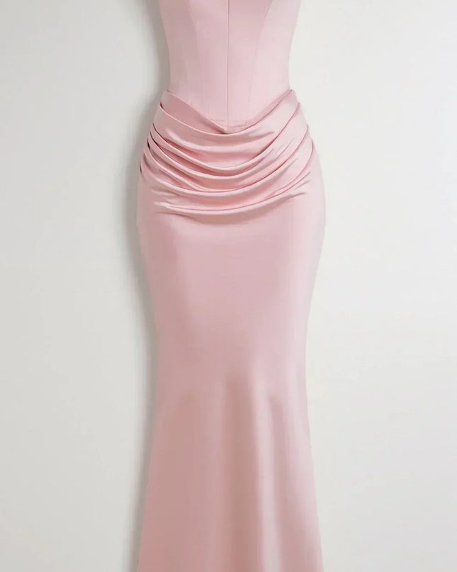 Geceye Karışan Hat – Drapeli Straplez Maxi Elbise