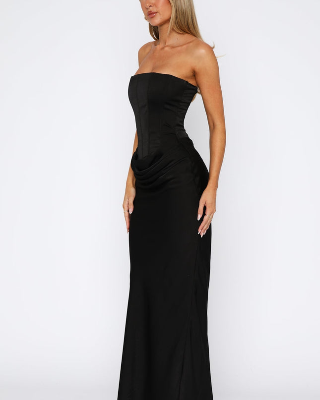 Siyaha Aşık Maxi Elbise