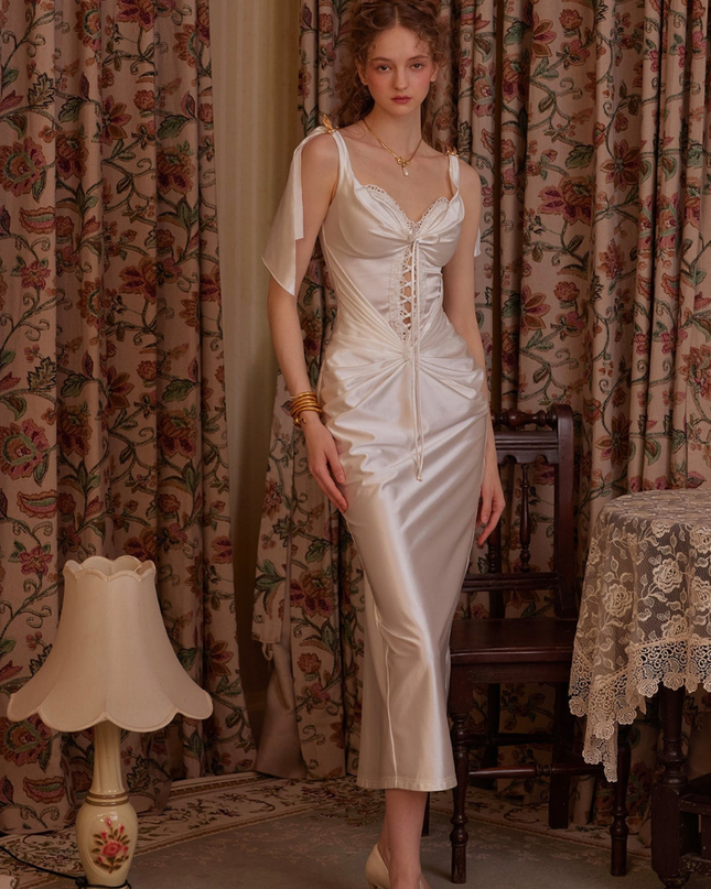 Delphina Saten Kıvrımlı Bağcıklı Midi Elbise