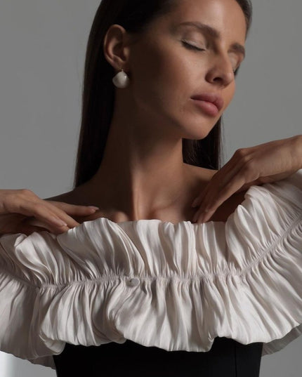 Bonnie Omuz Açık Volanlı Uzun Elbise