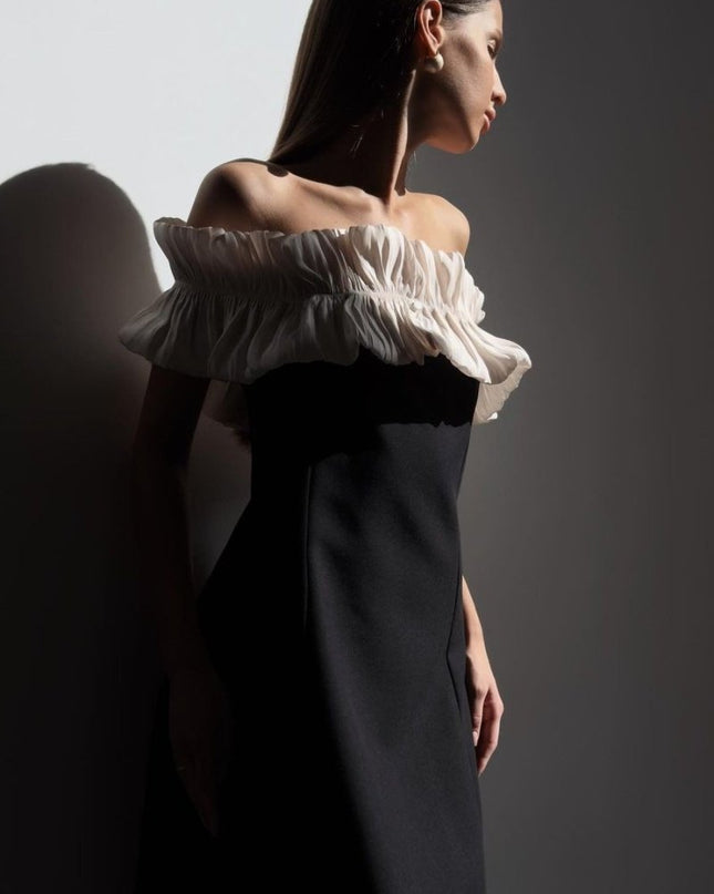 Bonnie Omuz Açık Volanlı Uzun Elbise