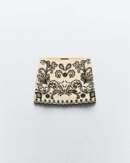 Cornelia İşlemeli Çiçekli Etek Takımı