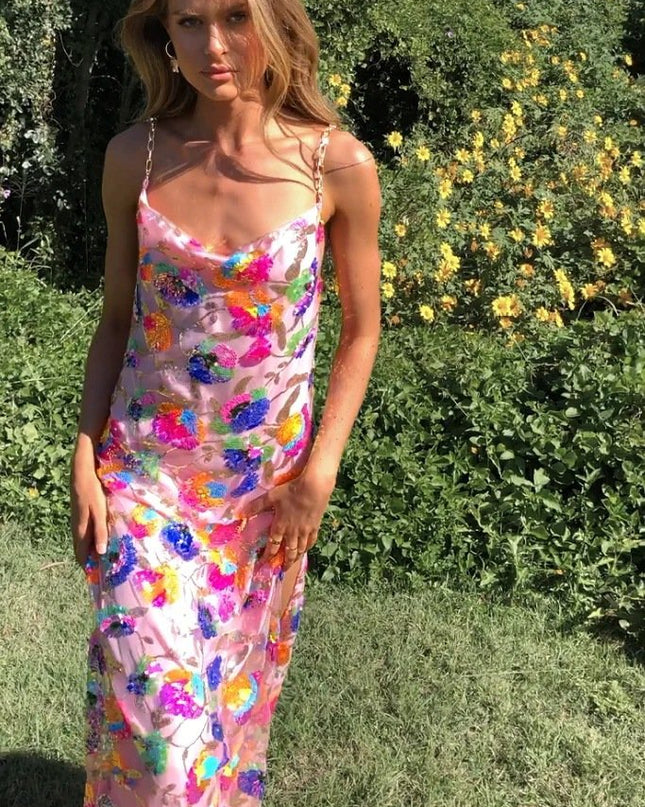 Fanny İşlemeli Payetler Sırtı Açık Uzun Elbise