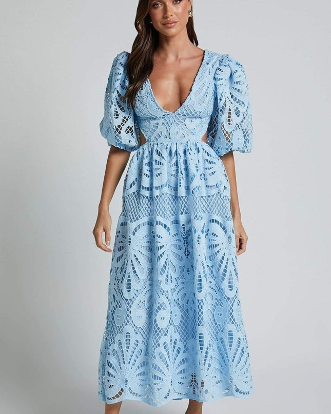 Sandra İşlemeli Dantel Kesimli Midi Elbise