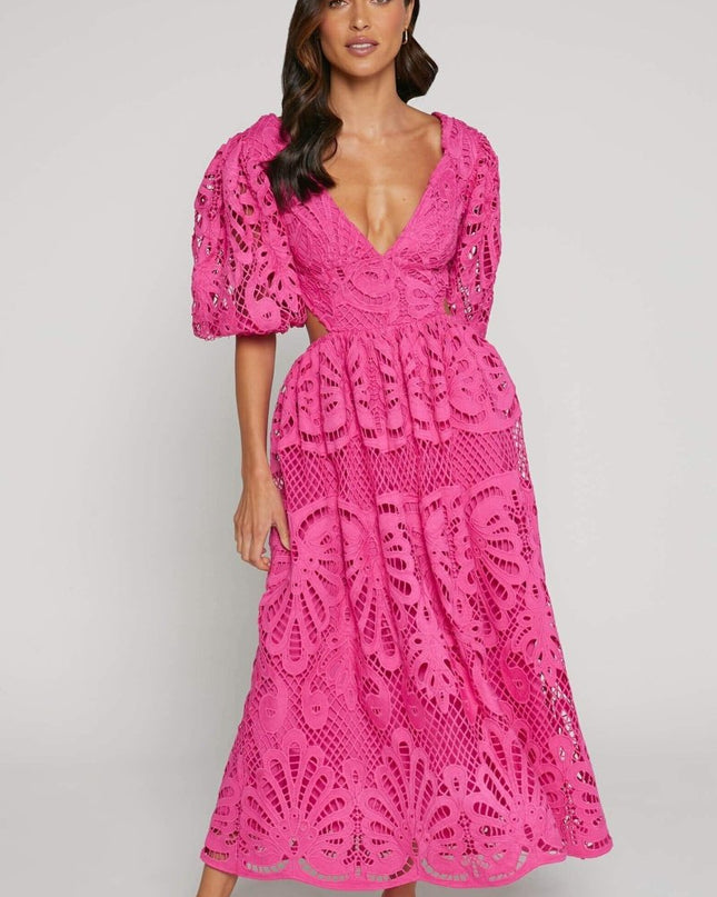 Sandra İşlemeli Dantel Kesimli Midi Elbise