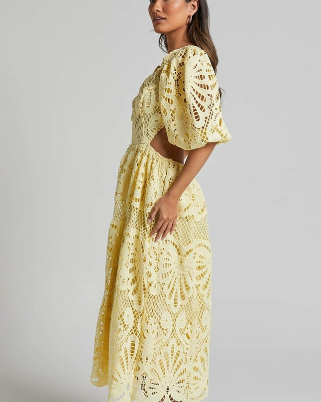 Sandra İşlemeli Dantel Kesimli Midi Elbise